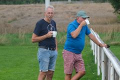 DSCF7632-.-Michael-Feldmann-und-Karsten-Neermann-einen-Kaffee-zur-Beruhigung