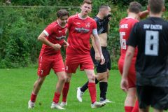 DSCF0767-2-Gratulation-an-Heinrich-Eggersmann.-Der-18-Jaehrige-traf-zum-Zwischenstand-von-2-2-72