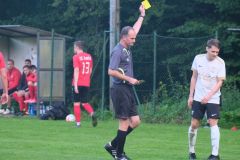 DSCF5995-Tom-Hagen-hatte-Glueck-dass-es-in-der-27.-in-nur-die-gelbe-Karte-gab